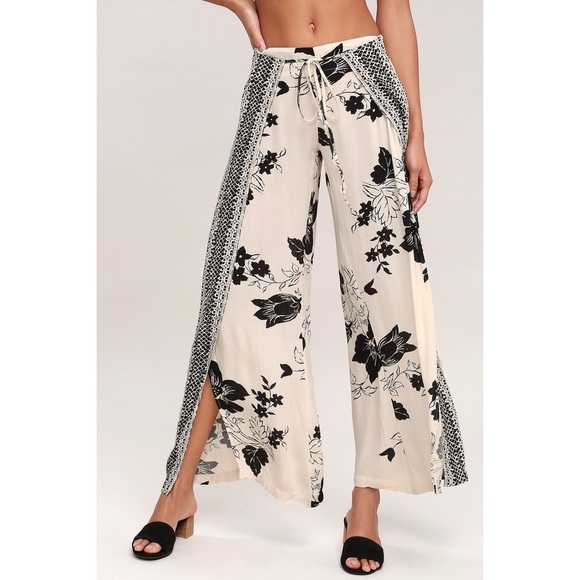 Billabong Pants - SOLD Billabong Adventure Beige Print Wrap Pants
